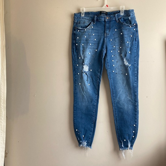 Judy Blue Denim - Judy Blue Jeans With Pearls Size 15/32.
